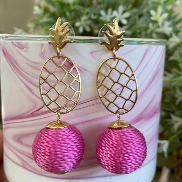 PREP OBSESSED Pink Pineapple Dangle Earrings - Picture 4 of 4